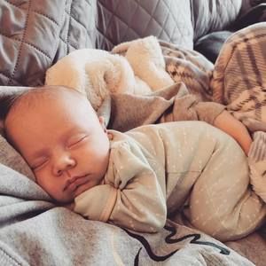 Meet your Posher, Lois